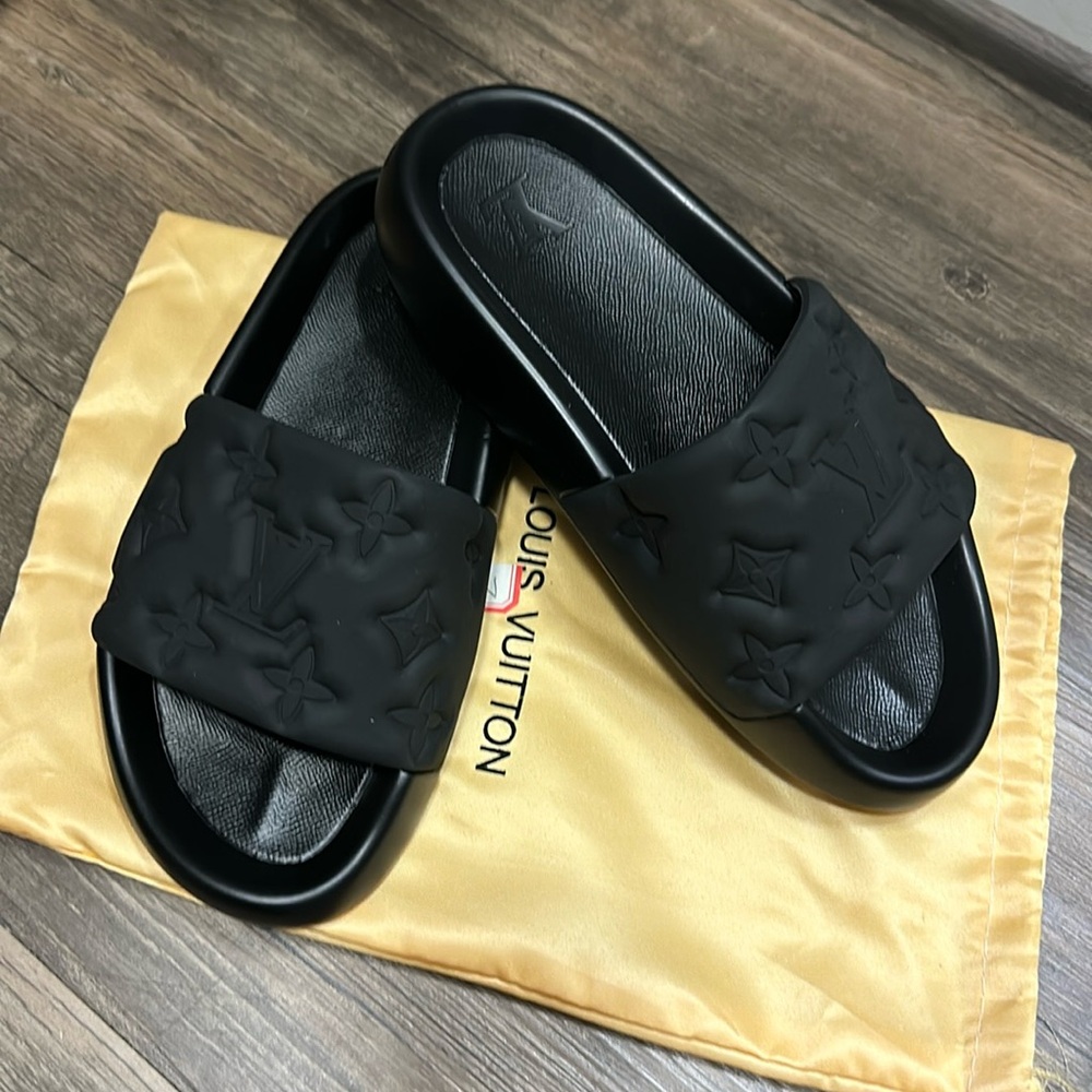 L.V. Fashion slides